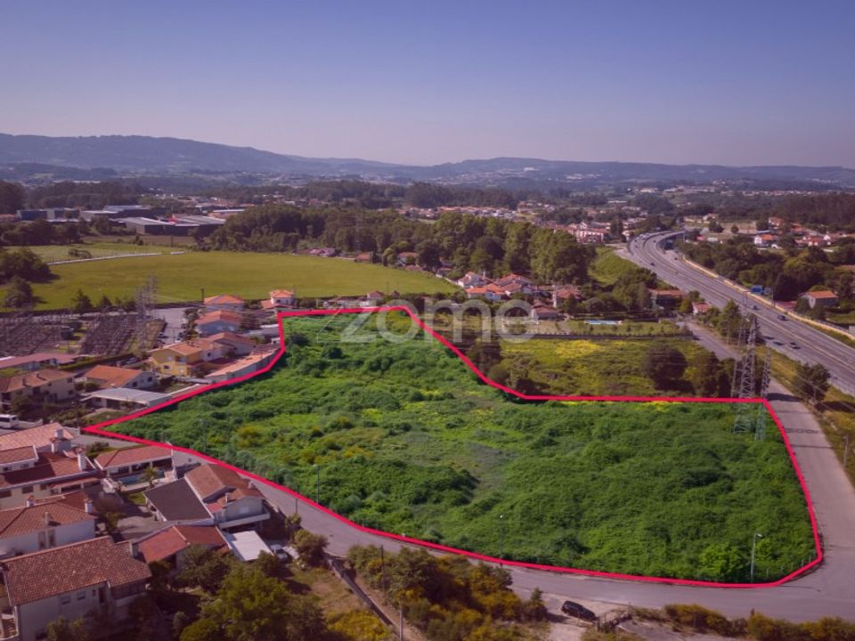 Helårsgrund i Vila Nova de Famalicao, Braga - foto 1