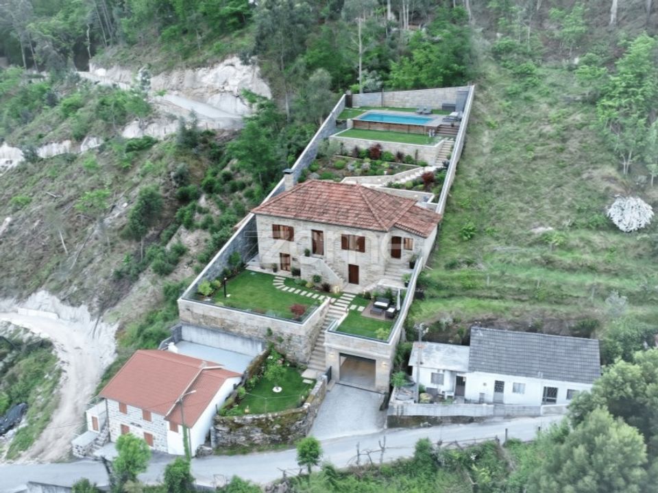 Helårsgrund i Celorico de Basto, Braga - foto 2