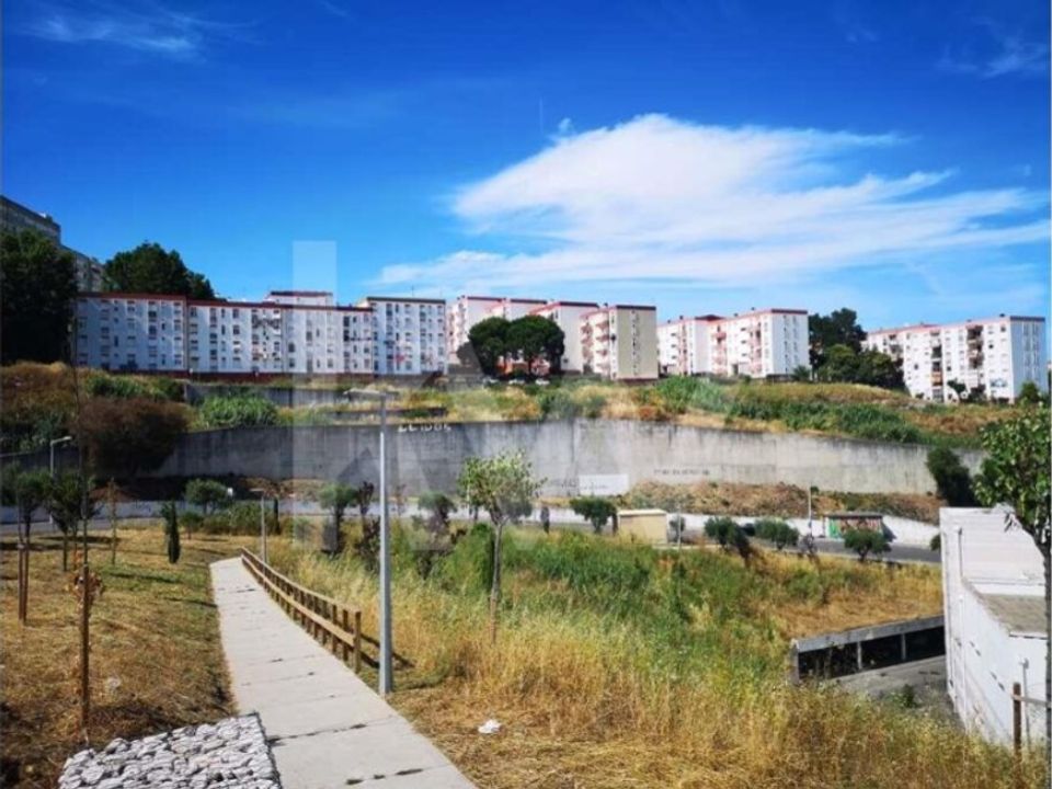 Helårsgrund i Loures, Lisbon - foto 2