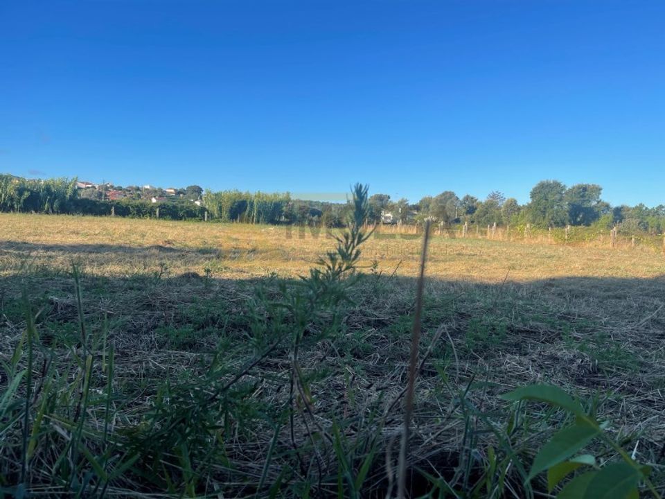 Helårsgrund i Bela, Viana do Castelo - foto 1