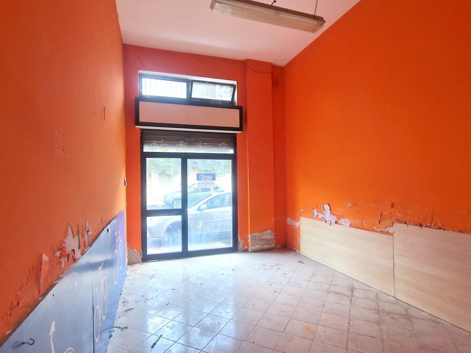 Erhvervsejendom i Avellino city, Avellino - foto 5