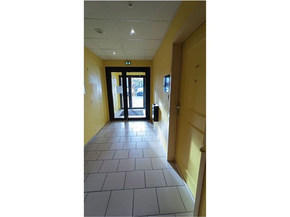 Commercial property in Salcigneux, Loire - photo 5