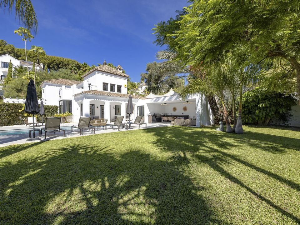 Villa i El Paraiso, Malaga - foto 1