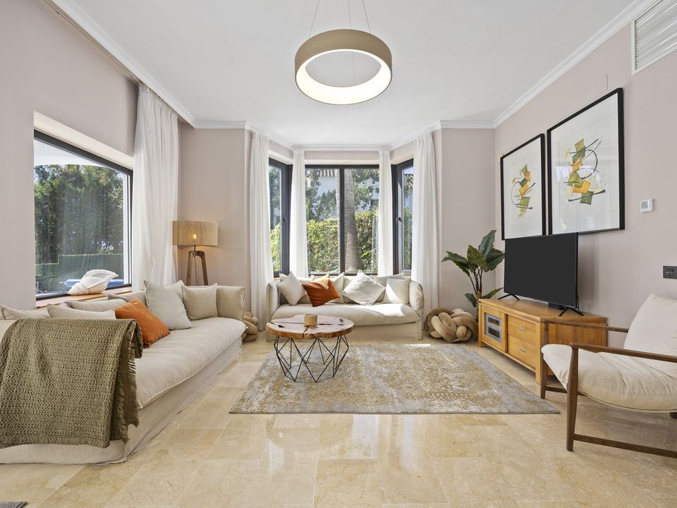 Villa i El Paraiso, Malaga - foto 5