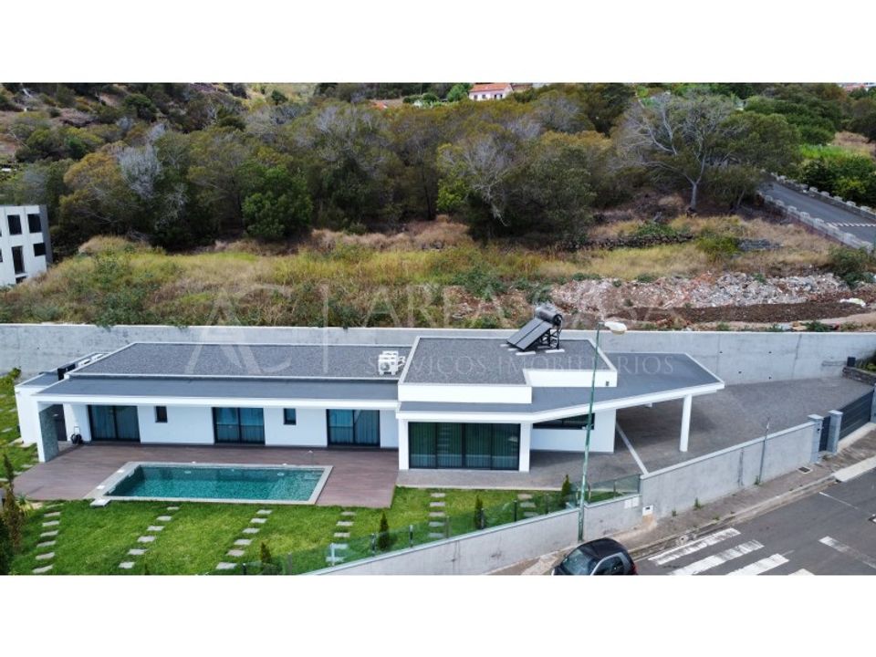 Bungalow i Machico, Madeira - foto 1