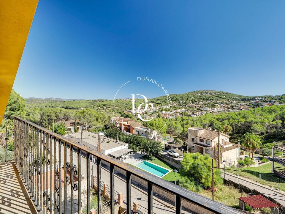 Villa i Canyelles, Barcelona - bilde 2