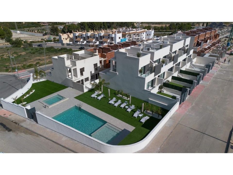 Rækkehus i Cox, Alicante - foto 1