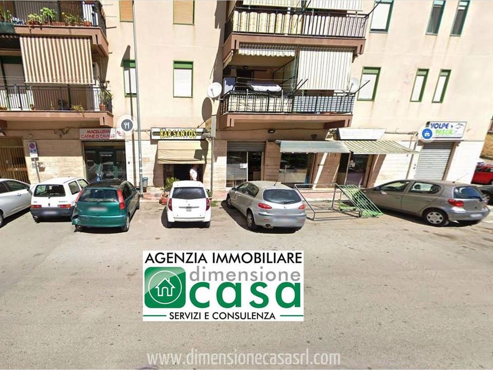 Erhvervsejendom i Caltanissetta, Caltanissetta - foto 1