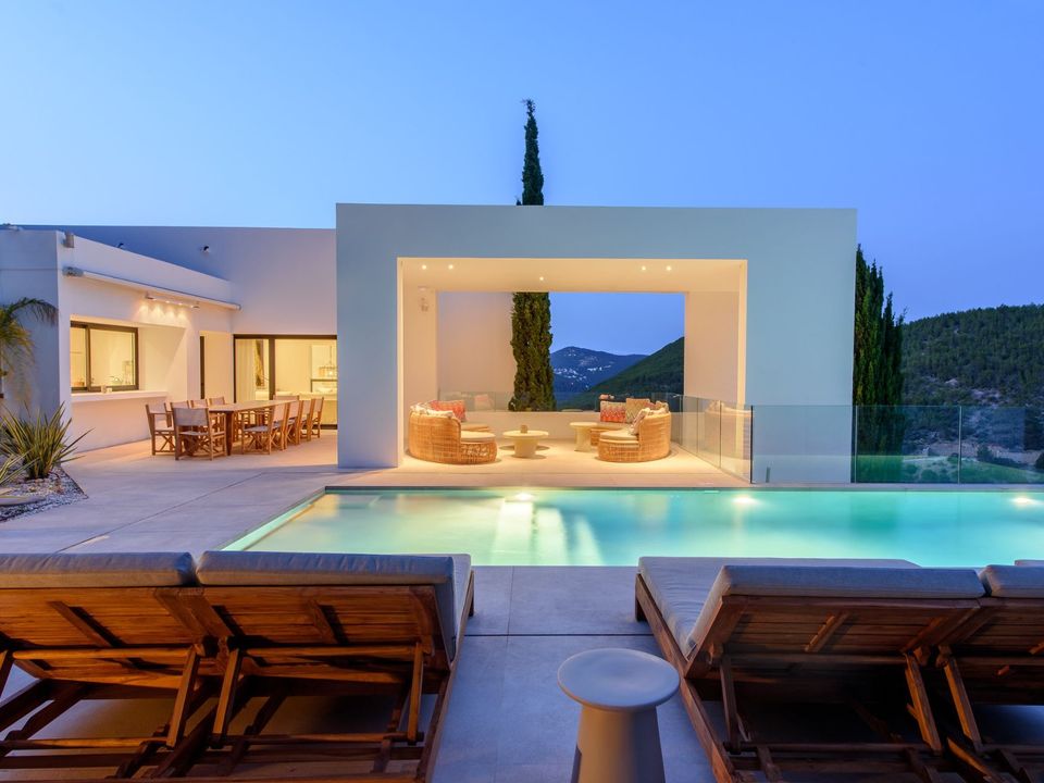 Villa i Santa Eulalia Del Rio, Ibiza - foto 2