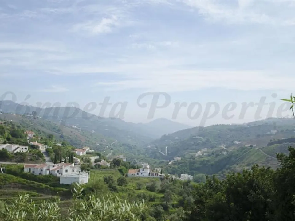 Finca i Canillas De Albaida, Malaga - foto 1