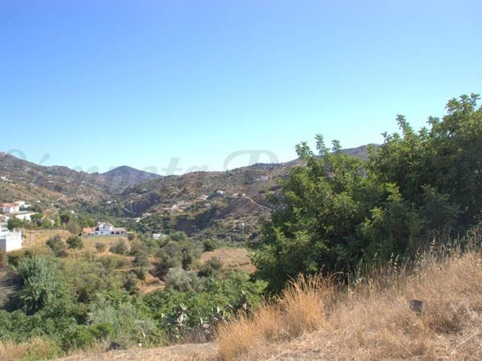 Helårsgrund i Canillas De Albaida, Malaga - foto 2