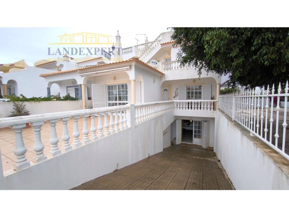 Villa i Armacao de Pera, Faro - foto 1