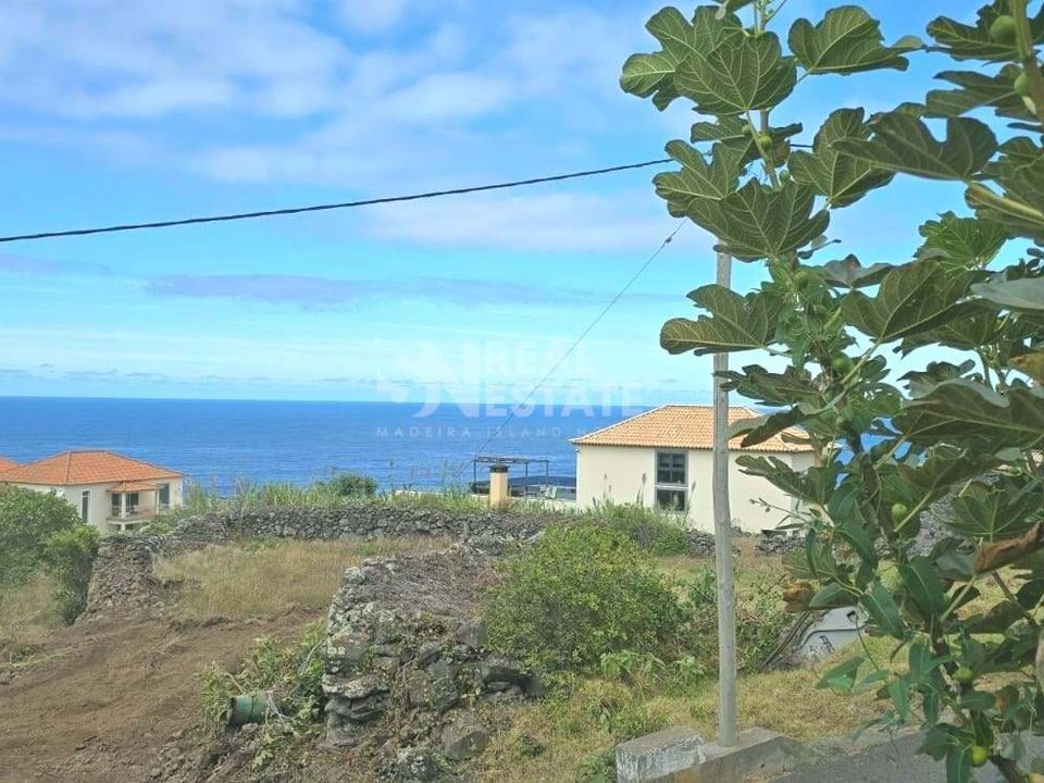 Helårsgrund i Ponta Delgada, Madeira - foto 1