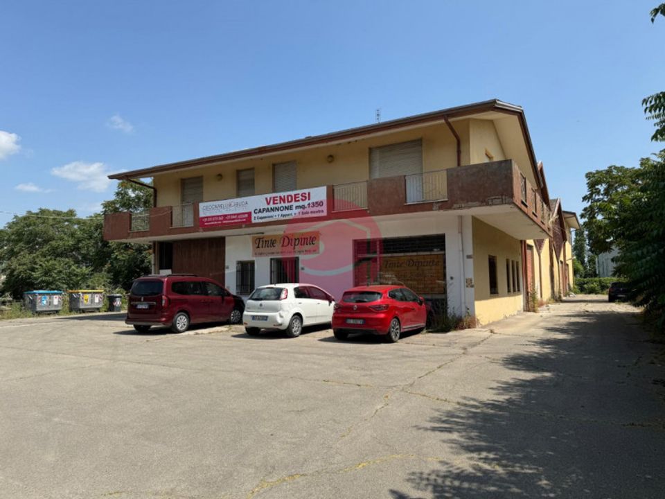 Erhvervsejendom i Verucchio, Rimini - foto 1