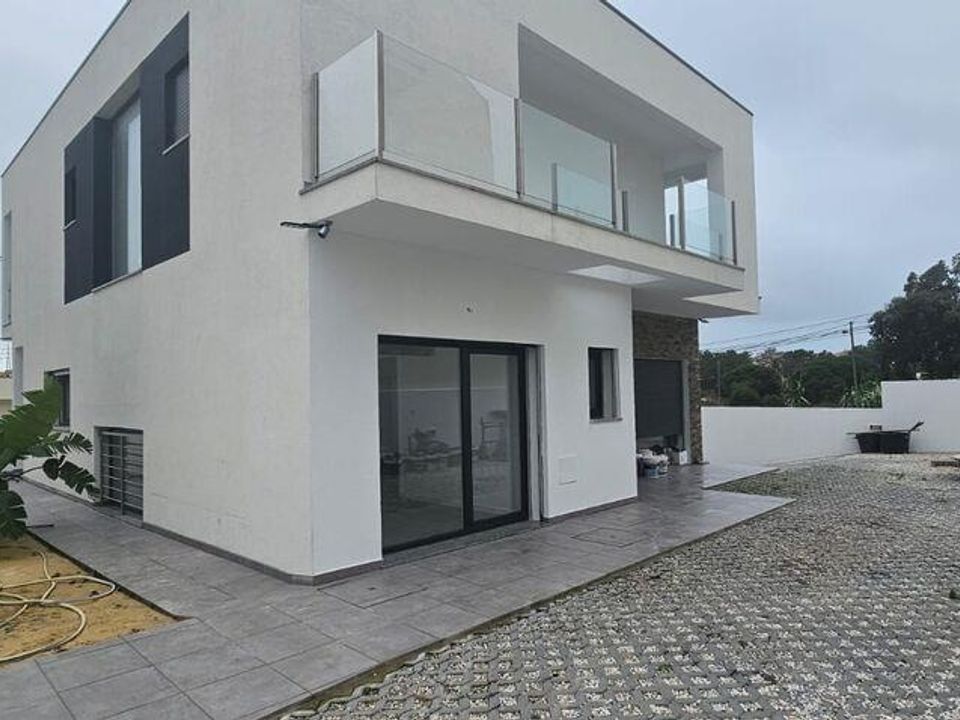 Byhus i Almada, Setubal - foto 4