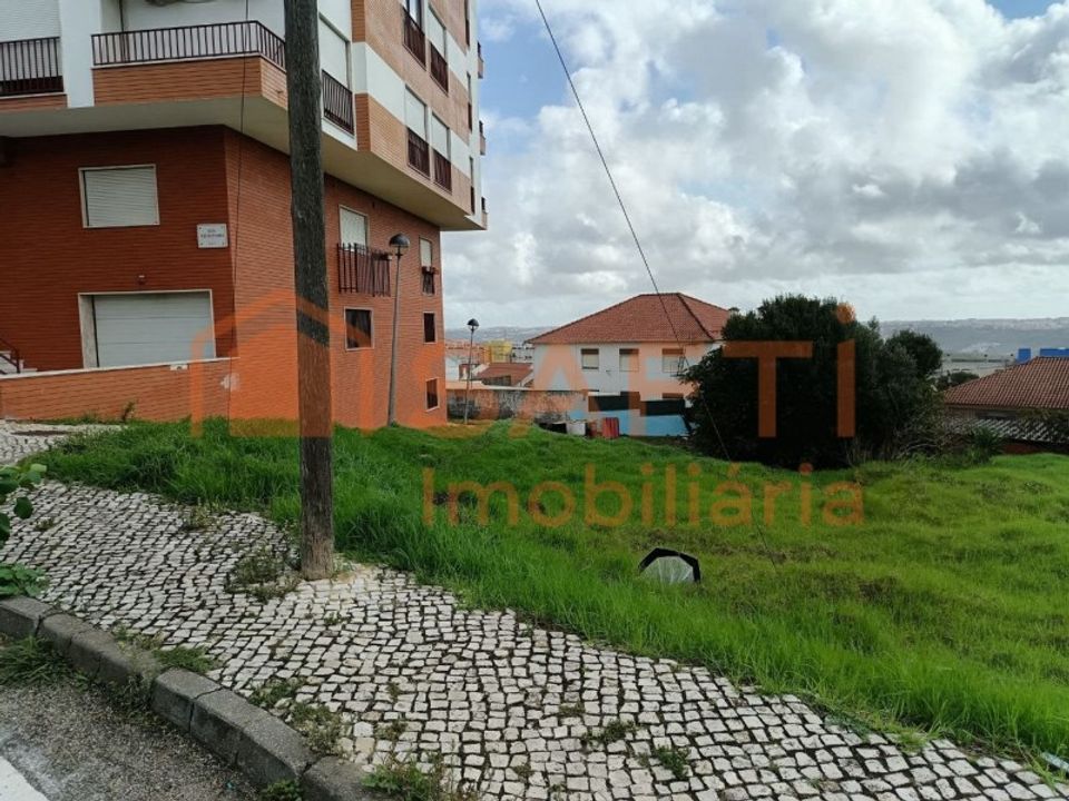 Helårsgrund i Amadora, Lisbon - foto 1