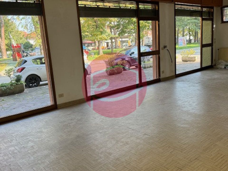 Commercial property in Gambettola, Forli-Cesena - photo 3