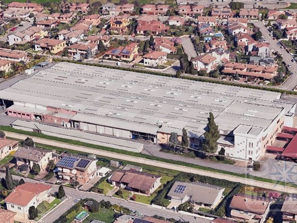 Erhvervsejendom i Curtatone, Mantua - foto 1