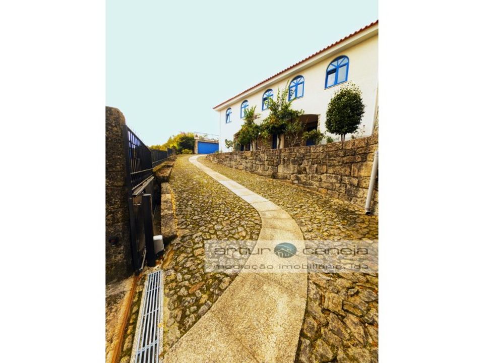 Villa i Arcos de Valdevez, Viana do Castelo - foto 1