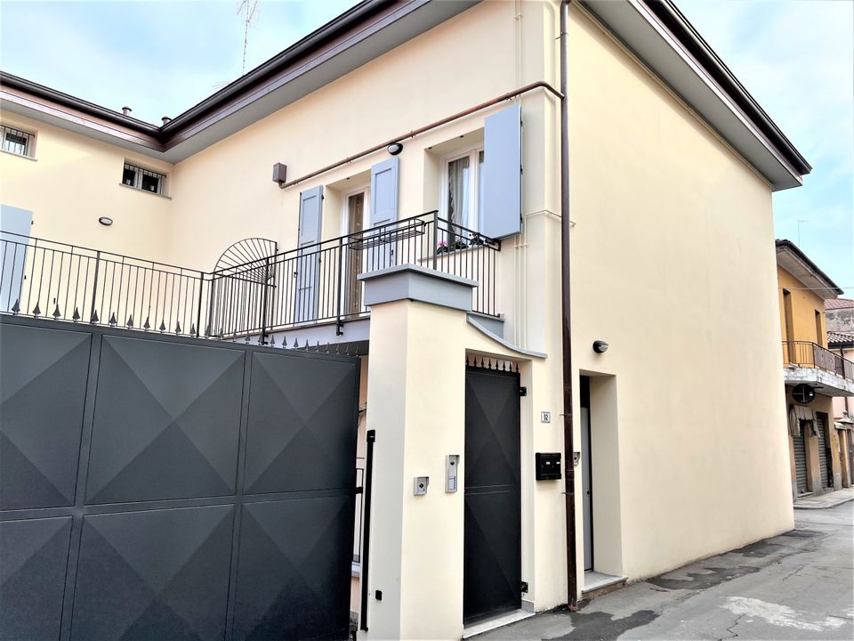 L'establiment comercial a Crevalcore, Bologna - foto 2