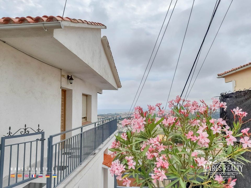 Villa i Pineda De Mar, Barcelona - foto 1