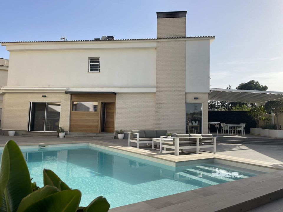 Villa i Alfaz del Pi, Alicante - foto 1