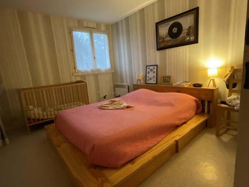 Villa in Meyzieu, Rhone - foto 1