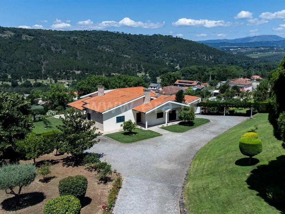Maatalo Chavesssa, Vila Real - kuva 1