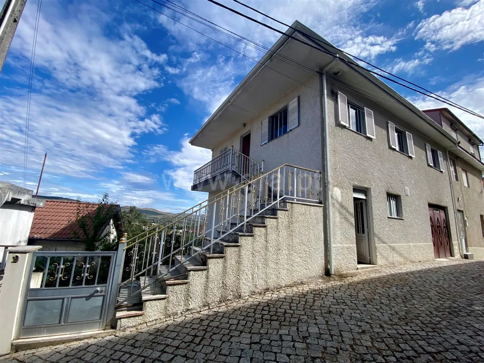 Casa de poble a Montalegre, Vila Real - foto 1