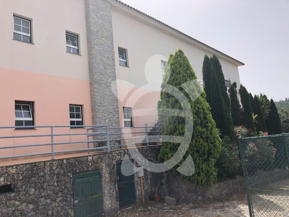 Erhvervsejendom i Alqueidao da Serra, Leiria - foto 4