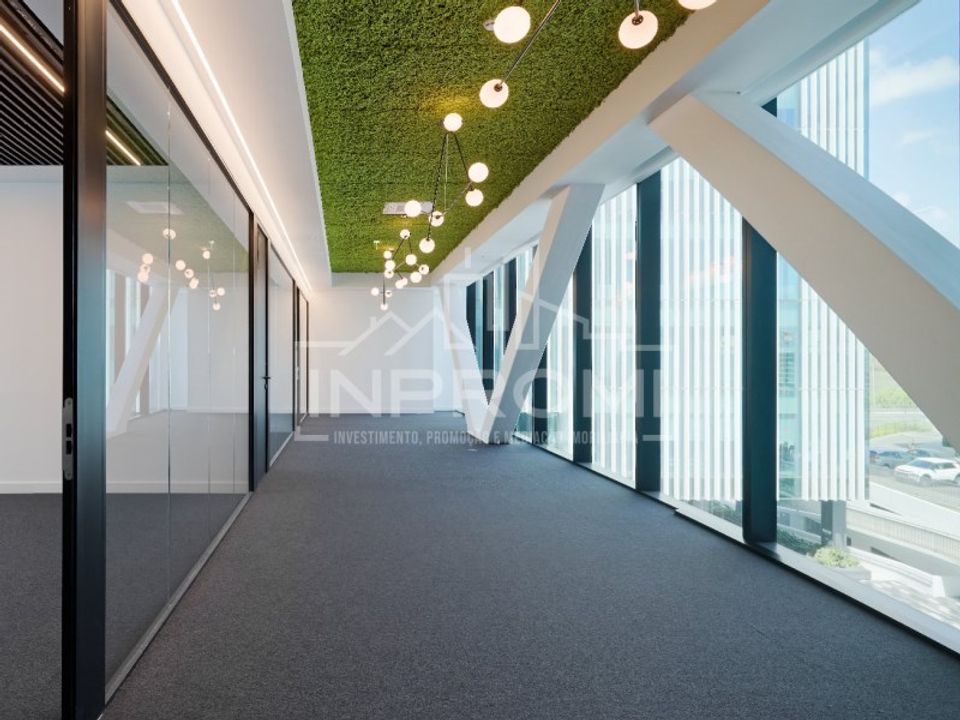 L'establiment comercial a Carnaxide, Lisbon - foto 1