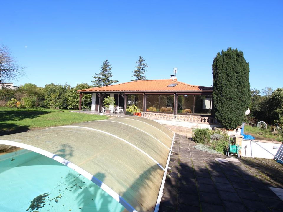Villa i Saint-Angeau, Charente - foto 1