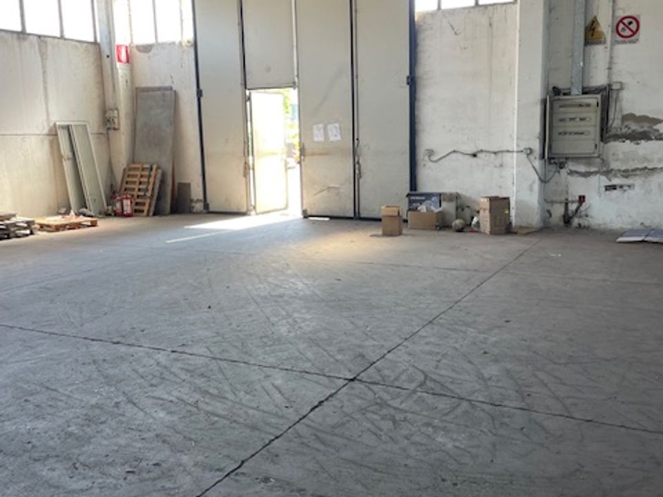Erhvervsejendom i Scandiano, Reggio Emilia - foto 4