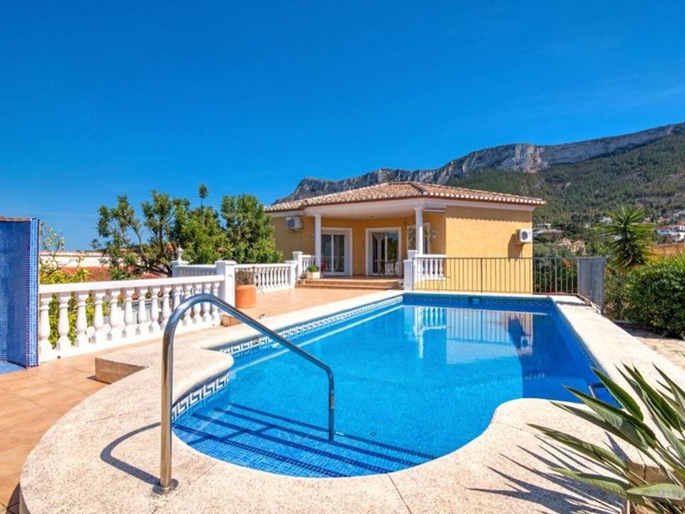 Villa i Denia, Alicante - foto 1