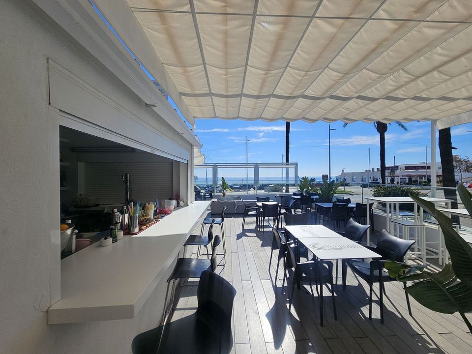Erhvervsejendom i Torreguadiaro, Cadiz - foto 4