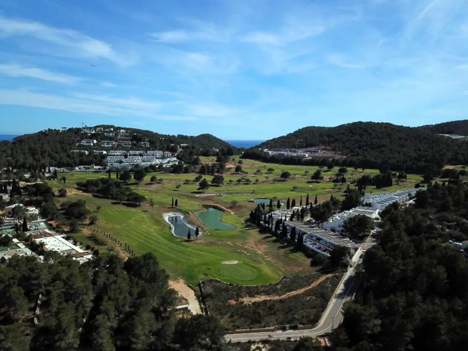 Helårsgrund i Roca Llisa, Ibiza - foto 1