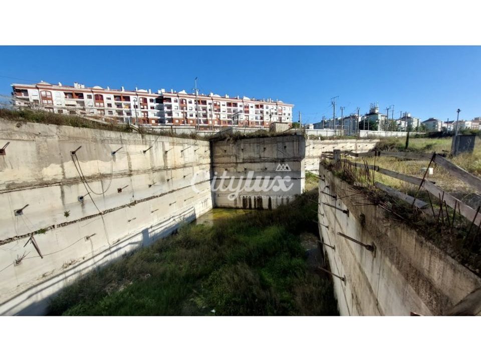 Helårsgrund i Amadora, Lisbon - foto 1