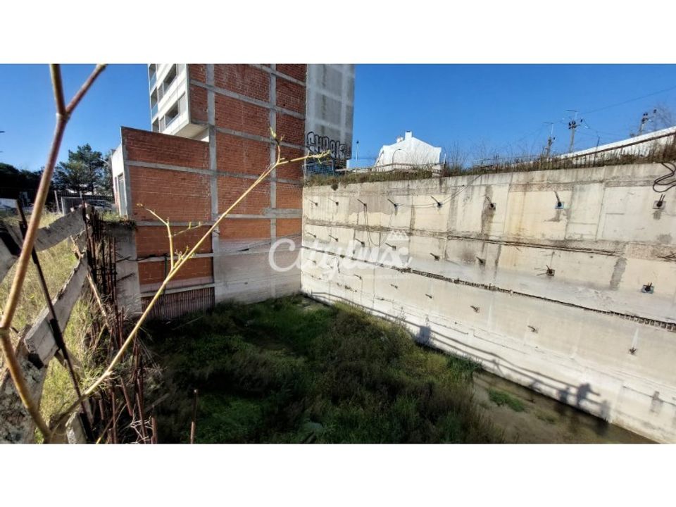 Helårsgrund i Amadora, Lisbon - foto 4