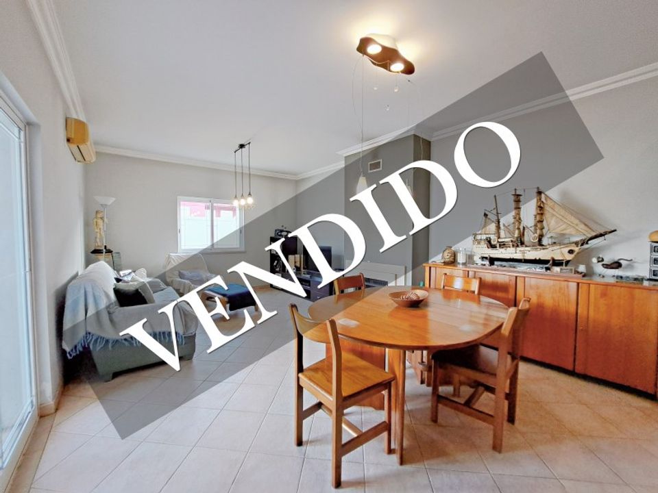 Byhus i Brejos de Azeitao, Setubal - foto 1