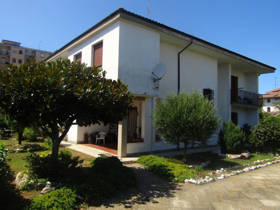 Villa in Sannazzaro de Burgondi, Pavia - foto 4