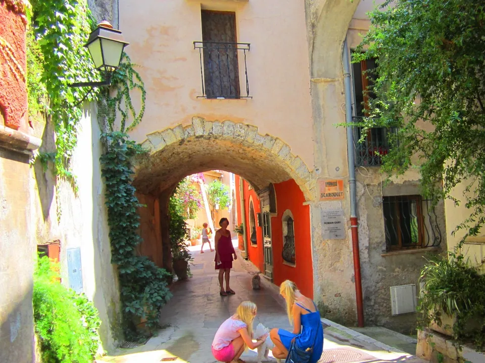 Landsbyhus i Roquebrune-Cap-Martin, Alpes-Maritimes - foto 4