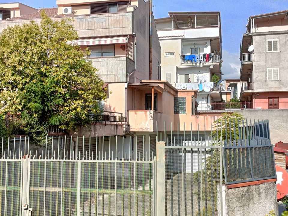 Erhvervsejendom i Lamezia Terme, Catanzaro - foto 1