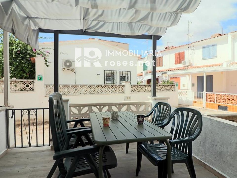 Villa i Empuriabrava, Gerona - foto 1