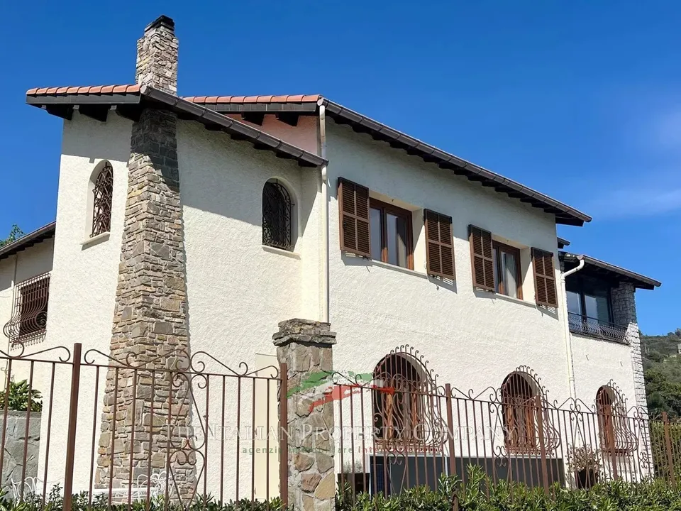 Villa i Dolceacqua, Imperia - foto 3
