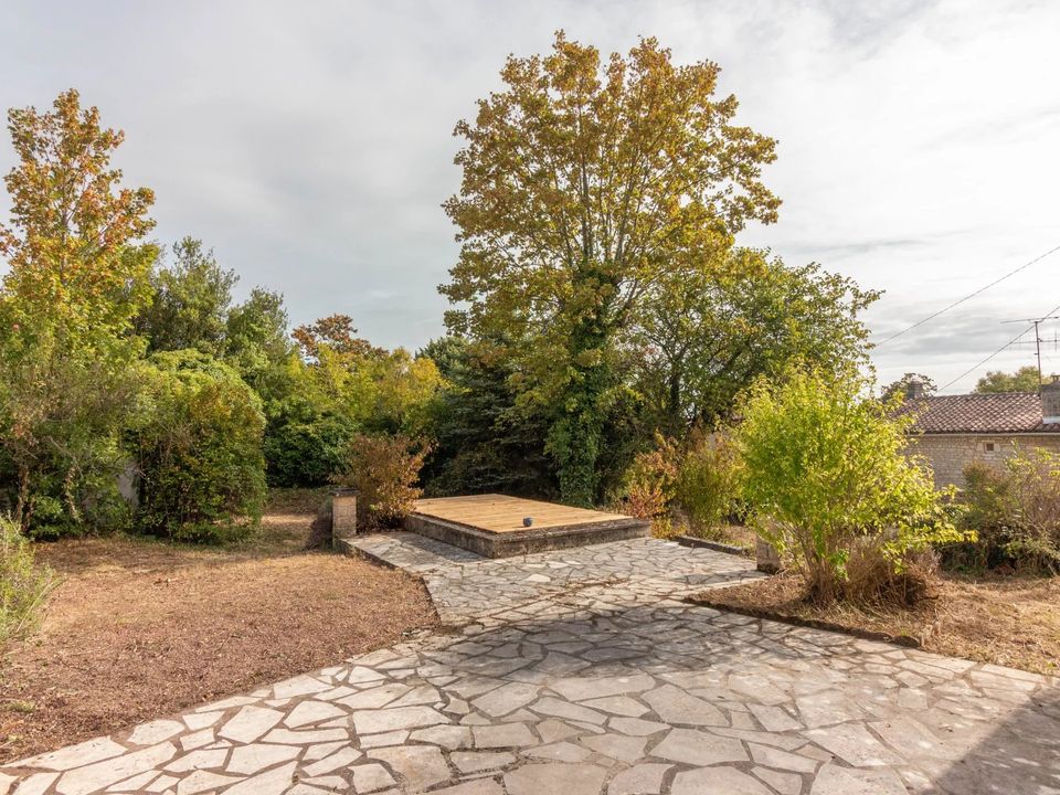 Villa i Saint-Même-les-Carrières, Charente - foto 3