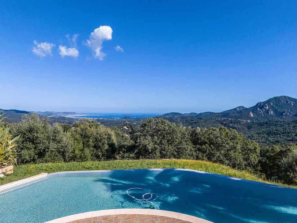 Villa i Les Adrets-de-l'Esterel, Var - foto 2