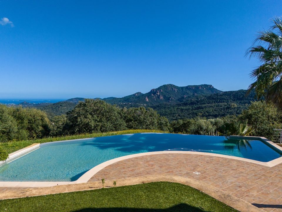 Villa i Les Adrets-de-l'Esterel, Var - foto 3