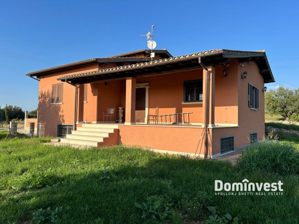 Landejendom i Montalto di Castro, Viterbo - foto 1