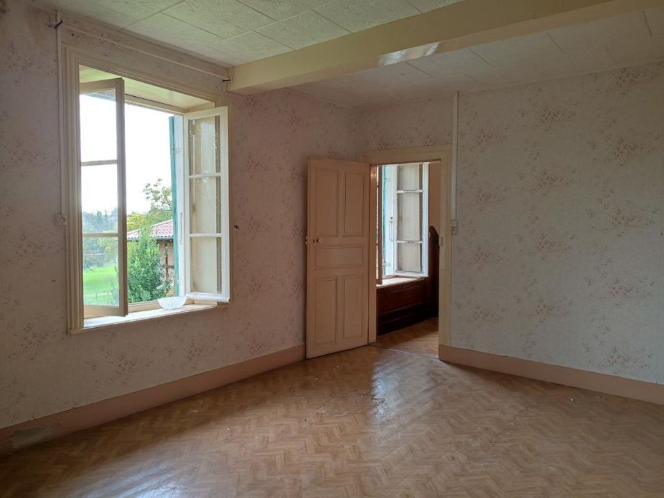 Landsbyhus i Saint-Julien-sur-Reyssouze, Ain - foto 3