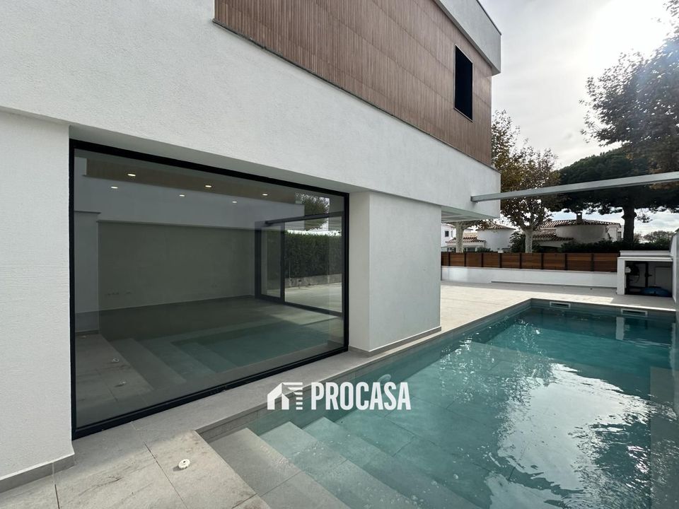 Villa i Empuriabrava, Gerona - foto 4
